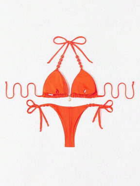 Biquíni Amarrável Com Pingente de Concha e Detalhes Dourados