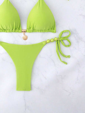 Biquíni Amarrável Com Pingente de Concha e Detalhes Dourados